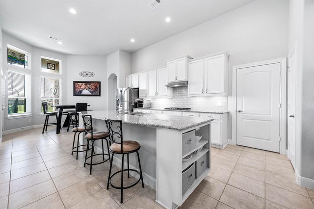 1345 Laurel Loop, Angleton, TX 77515