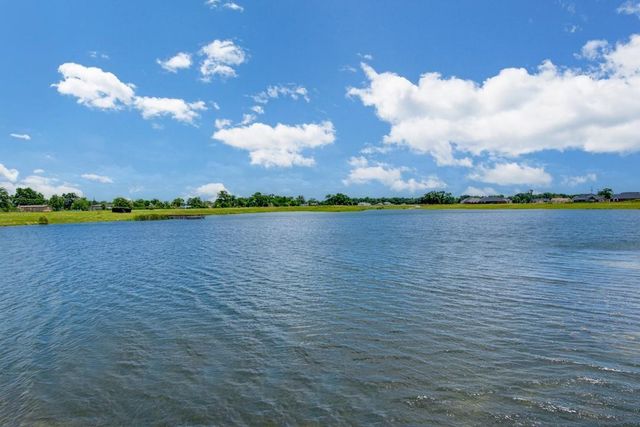 1345 Laurel Loop, Angleton, TX 77515