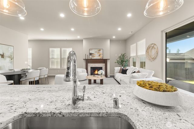 23612 SE Aspen Street, Black Diamond, WA 98010