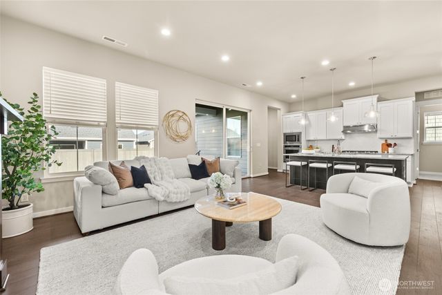 23612 SE Aspen Street, Black Diamond, WA 98010