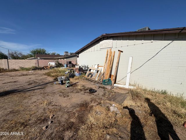 2324 N 48TH Avenue, Phoenix, AZ 85035