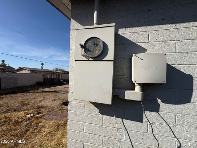 2324 N 48TH Avenue, Phoenix, AZ 85035