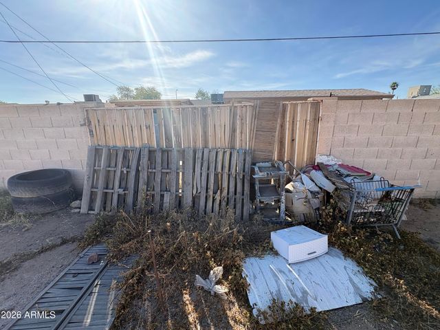 2324 N 48TH Avenue, Phoenix, AZ 85035