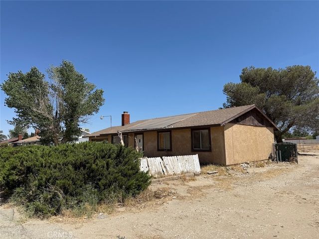 16254 Mossdale Avenue, Lancaster, CA 93535