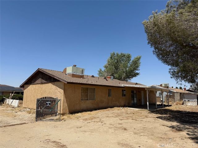 16254 Mossdale Avenue, Lancaster, CA 93535