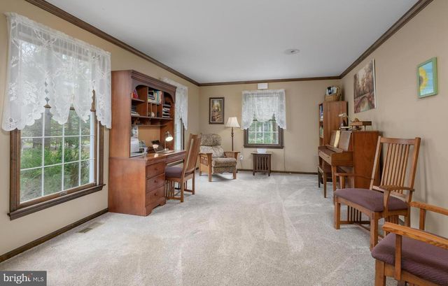 1 STRAFFORD COURT, Medford, NJ 08055