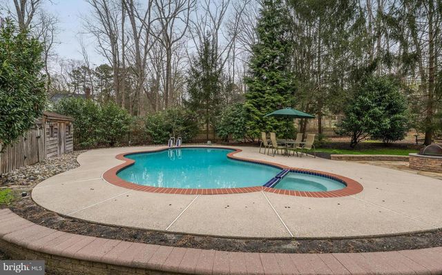 1 STRAFFORD COURT, Medford, NJ 08055