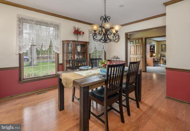 1 STRAFFORD COURT, Medford, NJ 08055