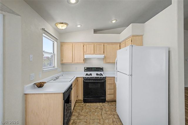 7572 Durham Hall Avenue 201, Las Vegas, NV 89130