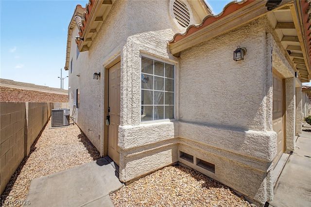 7572 Durham Hall Avenue 201, Las Vegas, NV 89130