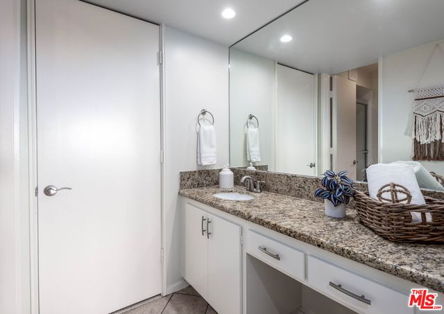 6425 Green Valley Circle 300, Culver City, CA 90230