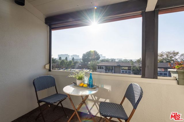 6425 Green Valley Circle 300, Culver City, CA 90230