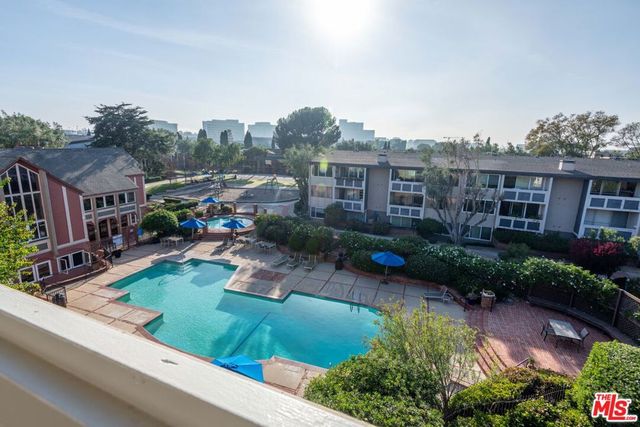 6425 Green Valley Circle 300, Culver City, CA 90230