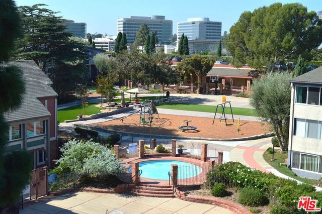 6425 Green Valley Circle 300, Culver City, CA 90230