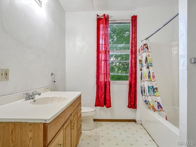 412 E McKinley Street, Belleville, IL 62220