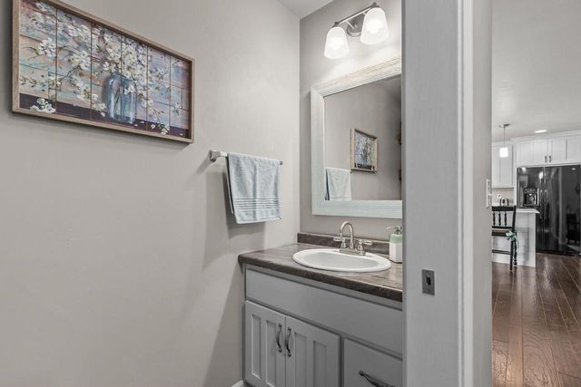 4761 N THISTLE LANE, Appleton, WI 54913