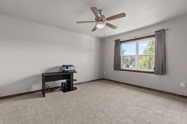 4761 N THISTLE LANE, Appleton, WI 54913