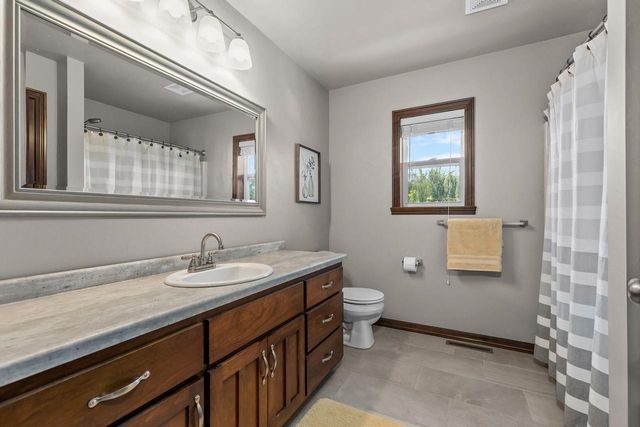 4761 N THISTLE LANE, Appleton, WI 54913