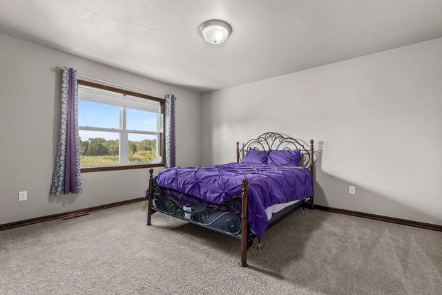 4761 N THISTLE LANE, Appleton, WI 54913