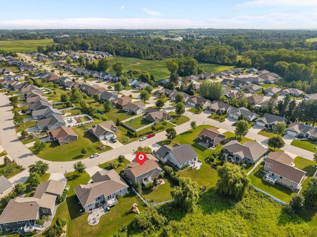 4761 N THISTLE LANE, Appleton, WI 54913