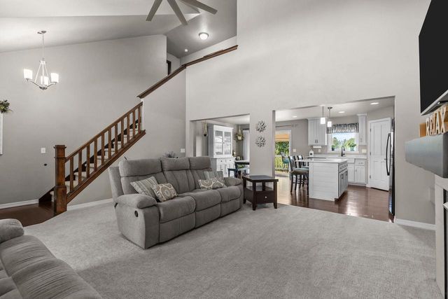4761 N THISTLE LANE, Appleton, WI 54913