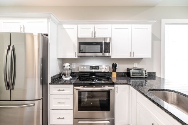 4335 Hawkins Dr, Westmoreland, TN 37186