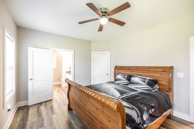 4335 Hawkins Dr, Westmoreland, TN 37186