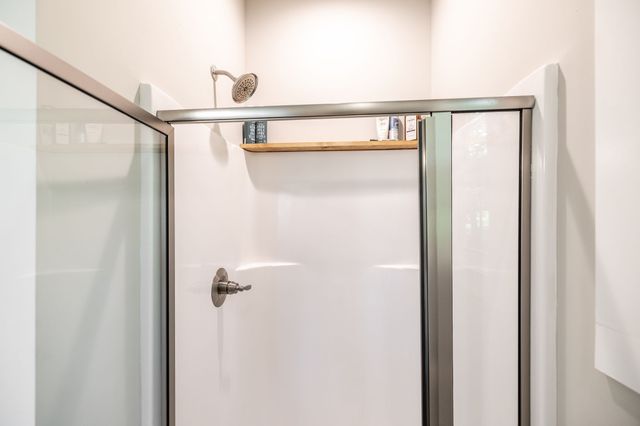 4335 Hawkins Dr, Westmoreland, TN 37186