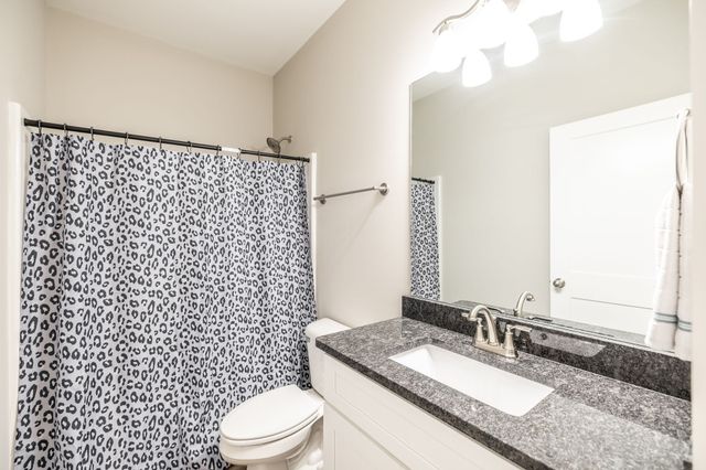 4335 Hawkins Dr, Westmoreland, TN 37186