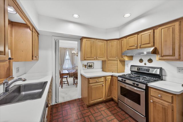 2218 Mount View Avenue, Minneapolis, MN 55405