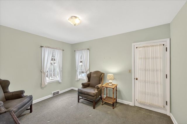 2218 Mount View Avenue, Minneapolis, MN 55405