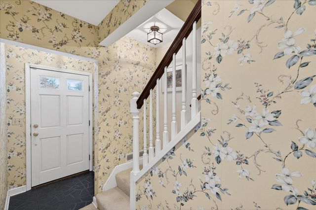 2218 Mount View Avenue, Minneapolis, MN 55405