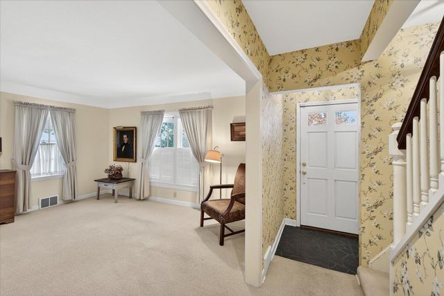 2218 Mount View Avenue, Minneapolis, MN 55405