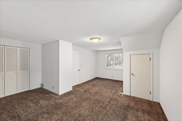 2218 Mount View Avenue, Minneapolis, MN 55405