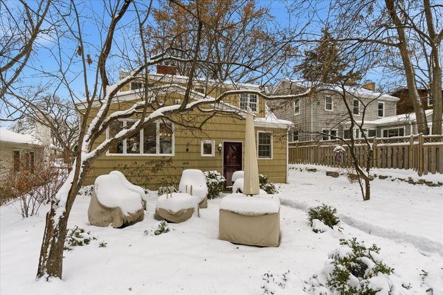 2218 Mount View Avenue, Minneapolis, MN 55405