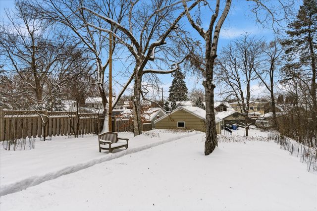 2218 Mount View Avenue, Minneapolis, MN 55405