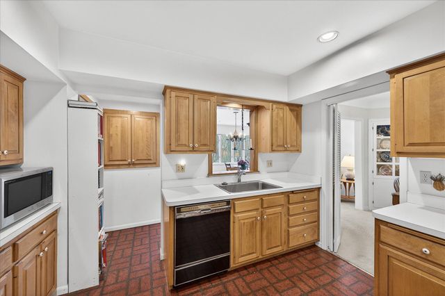 2218 Mount View Avenue, Minneapolis, MN 55405