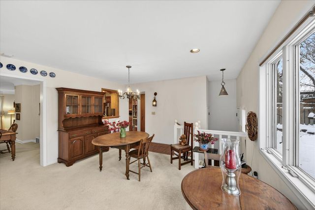 2218 Mount View Avenue, Minneapolis, MN 55405