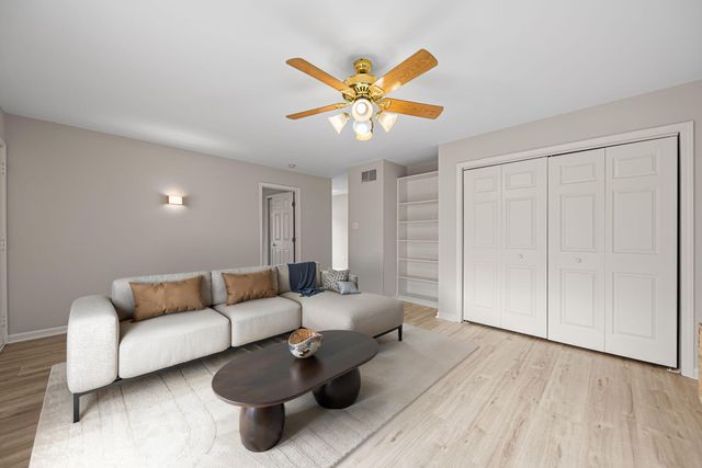 9966 Pheasant Lane, St. John, IN 46373