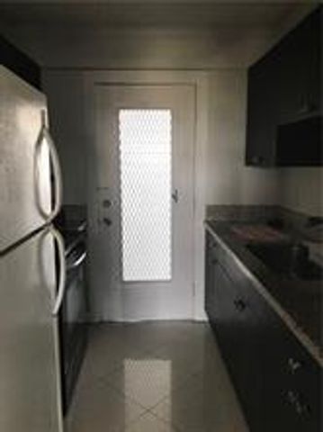 1150 E Sample Road 306, Pompano Beach, FL 33064