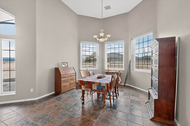 206 E Frost Road, Edgewood, NM 87015