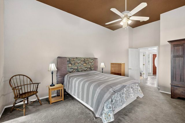 206 E Frost Road, Edgewood, NM 87015