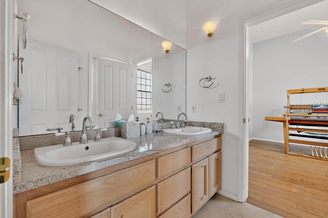 206 E Frost Road, Edgewood, NM 87015