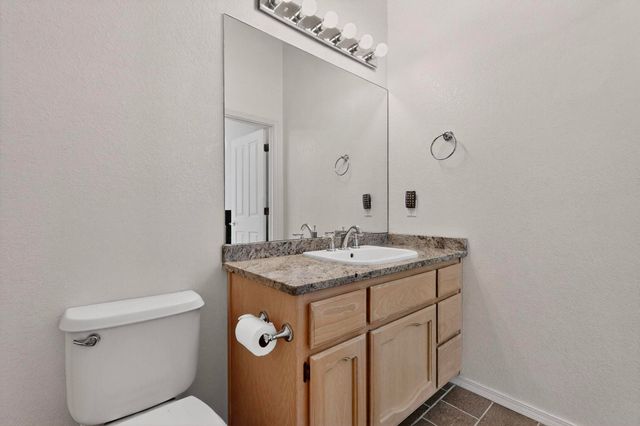 206 E Frost Road, Edgewood, NM 87015