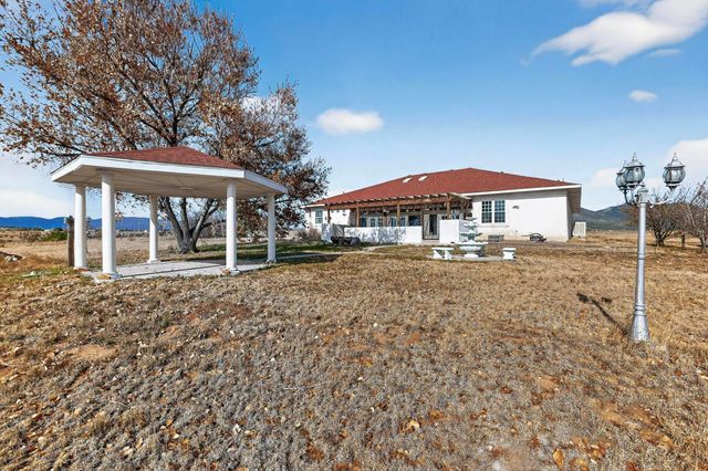 206 E Frost Road, Edgewood, NM 87015