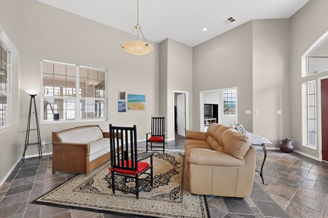 206 E Frost Road, Edgewood, NM 87015