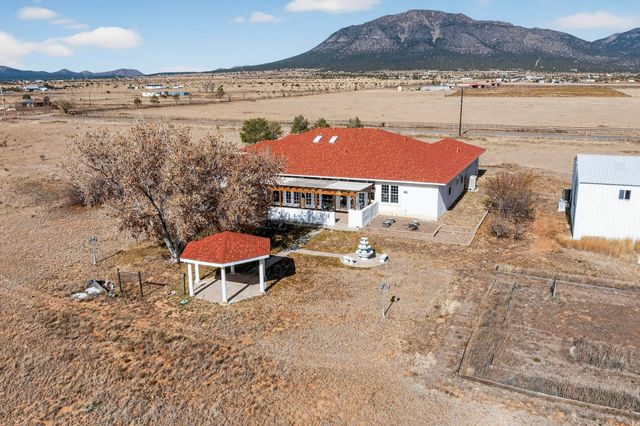 206 E Frost Road, Edgewood, NM 87015