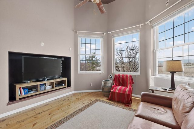 206 E Frost Road, Edgewood, NM 87015