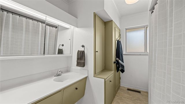 825 Panorama Drive, Colorado Springs, CO 80904