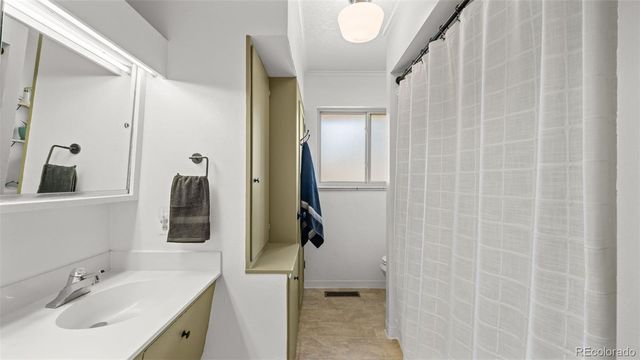 825 Panorama Drive, Colorado Springs, CO 80904